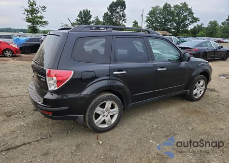 2010 Subaru Forester 2.5X Premium из США, поврежденный, VIN JF2SH6CC2AH901014